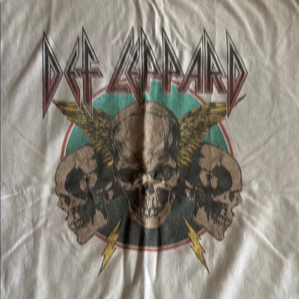 Def Leopard Graphic T-Shirt